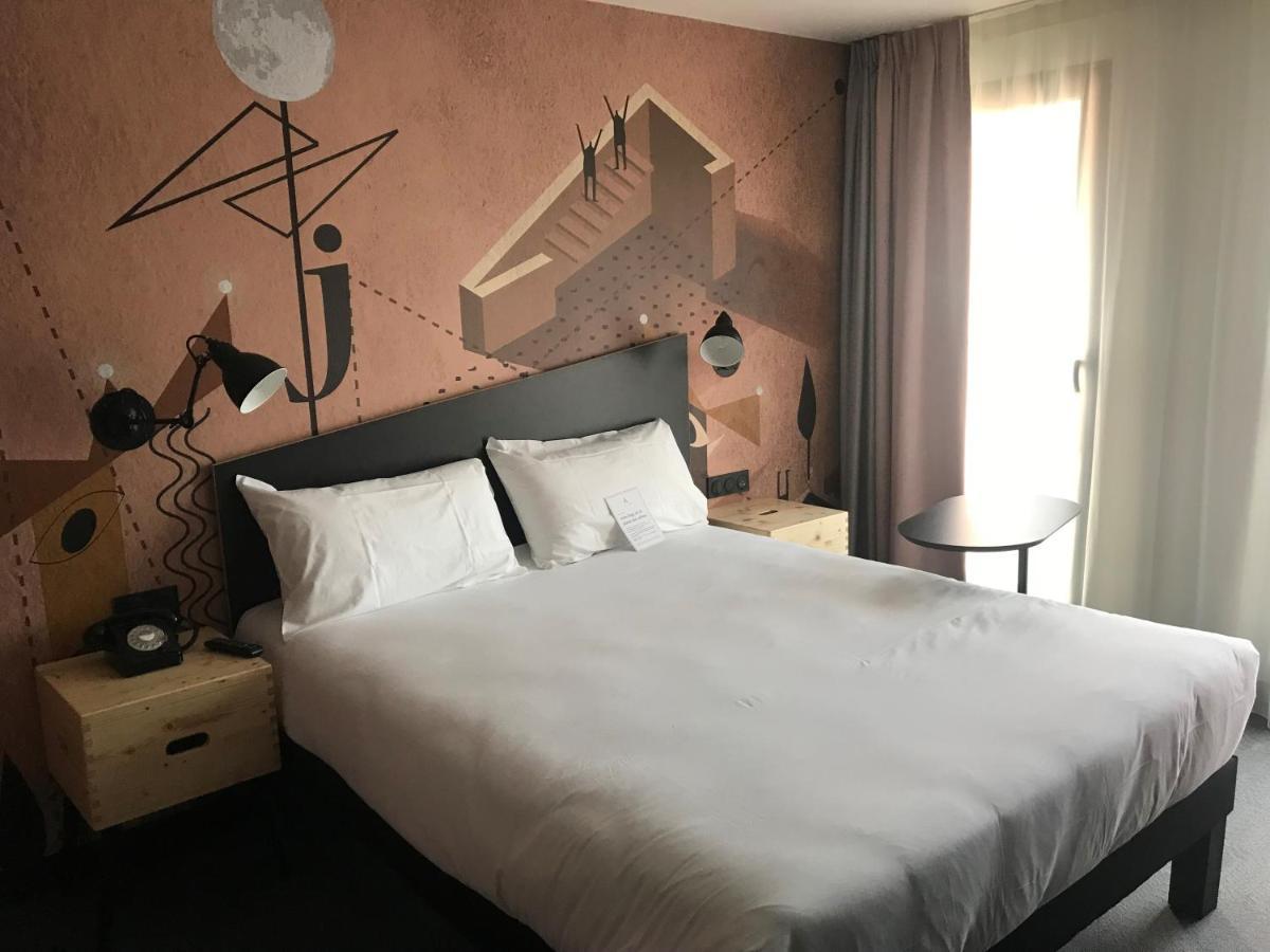 Ibis Styles Dreux Centre Gare Hotel Exterior foto