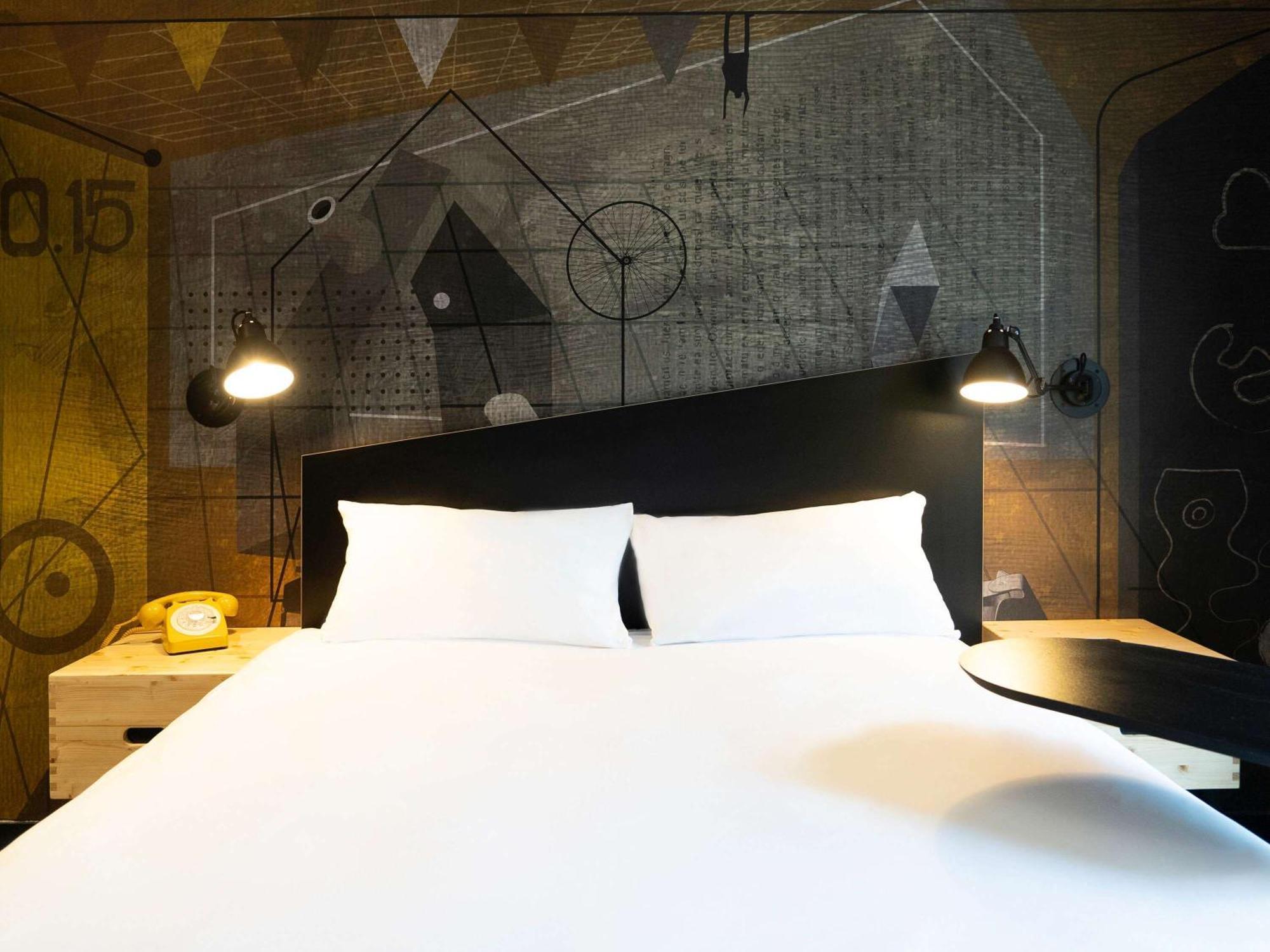 Ibis Styles Dreux Centre Gare Hotel Exterior foto