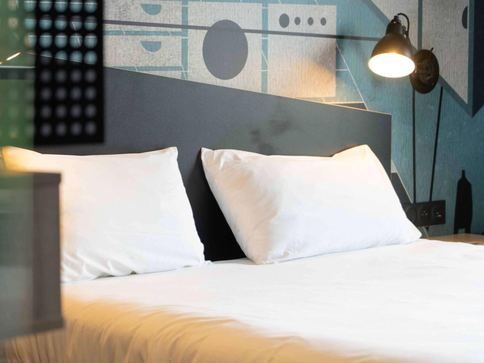 Ibis Styles Dreux Centre Gare Hotel Exterior foto