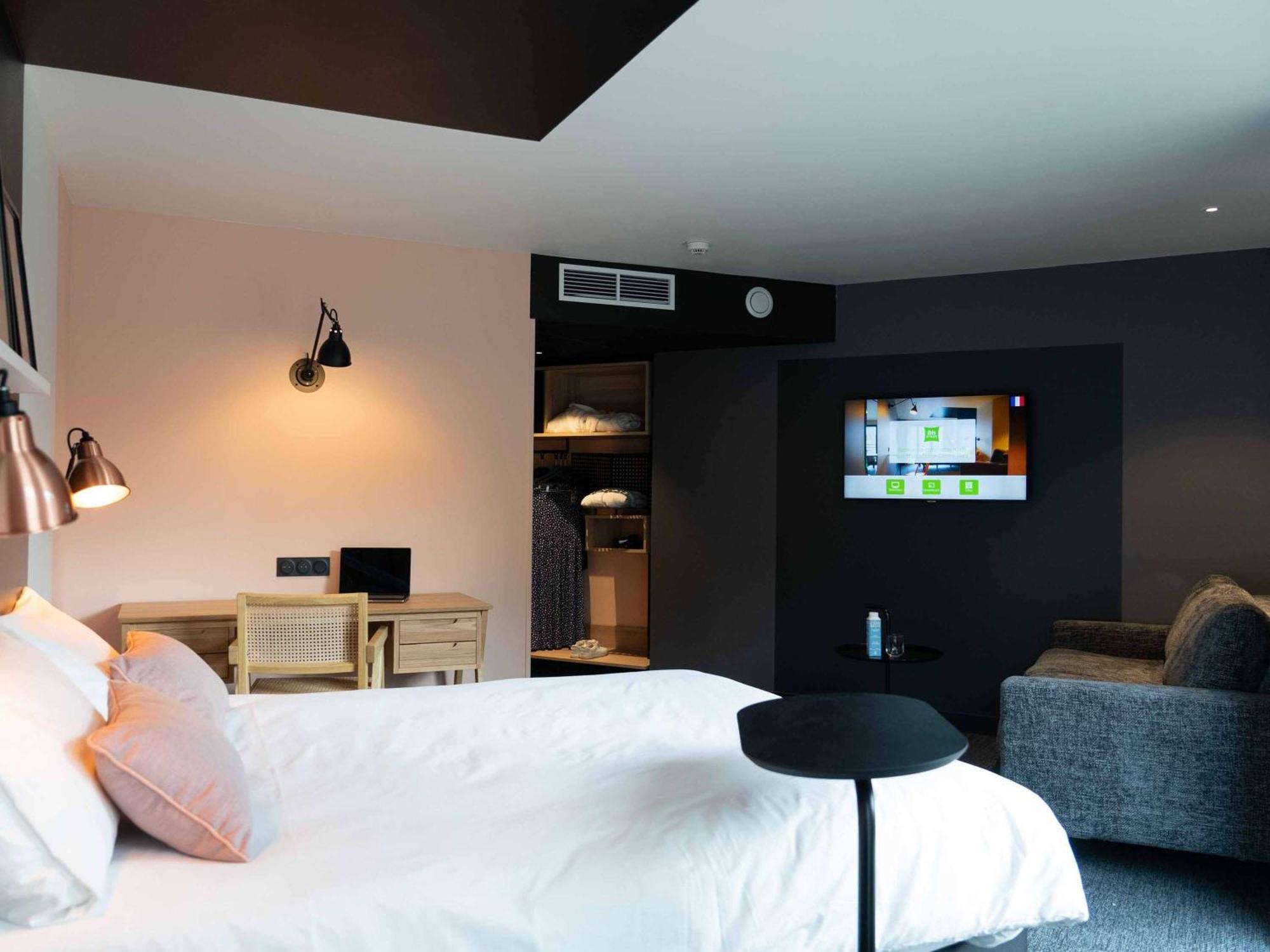 Ibis Styles Dreux Centre Gare Hotel Exterior foto